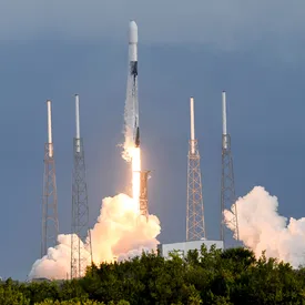 SpaceX запустила ракету-носитель со 143 спутниками — это абсолютный рекорд