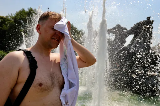 Синоптик спрогнозировал, что жара из России «уйдет со скандалом»