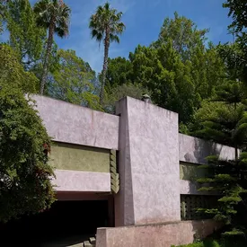 Поместье Дэвида Линча на Голливудских холмах выставили на продажу за $15 млн Поместье Дэвида Линча на Голливудских холмах выставили на продажу за $15 млн