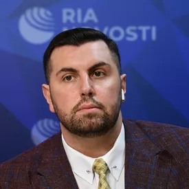 Бывший член ОНК, из-за которого «Медузу» признали «иноагентом», пожаловался в СК на «Новую газету» Бывший член ОНК, из-за которого «Медузу» признали «иноагентом», пожаловался в СК на «Новую газету»
