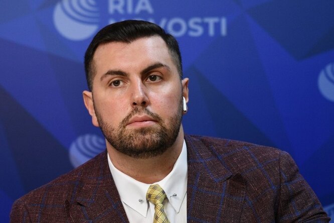 Бывший член ОНК, из-за которого «Медузу» признали «иноагентом», пожаловался в СК на «Новую газету» Бывший член ОНК, из-за которого «Медузу» признали «иноагентом», пожаловался в СК на «Новую газету»