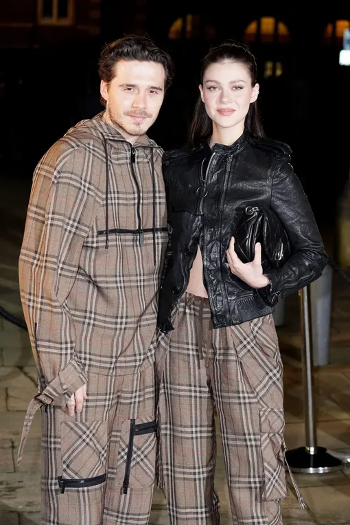 Бруклин Бекхэм и Никола Пельтц Бруклин Бекхэм и Никола Пельтц