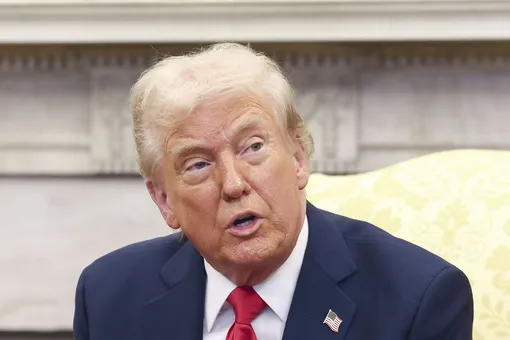 Дональд Трамп объявил английский официальным языком США Дональд Трамп объявил английский официальным языком США