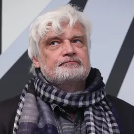 Дмитрий Брусникин станет худруком театра «Практика» Дмитрий Брусникин станет худруком театра «Практика»