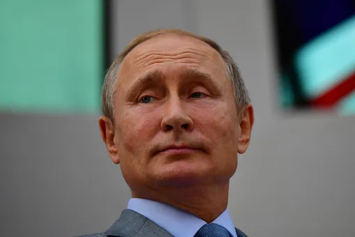Time включил в число претендентов на звание «человека года» Путина и Барби