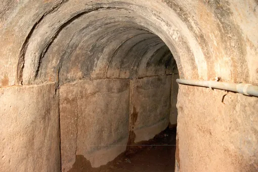 В 1980-х картель Эль Чапо использовал этот тоннель для транспортировки наркотиков из Мексики в Аризону