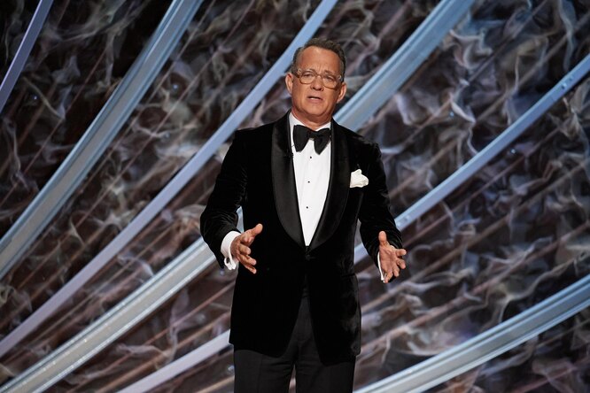 В инстаграме* Тома Хэнкса появились тысячи комментариев от конспирологов. Они называют коронавирус спецоперацией США, а актера — педофилом В инстаграме* Тома Хэнкса появились тысячи комментариев от конспирологов. Они называют коронавирус спецоперацией США, а актера — педофилом