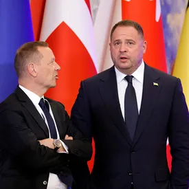 Ермак ушел в отставку с поста главы офиса президента Украины на фоне коррупционного скандала