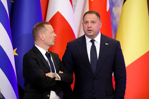 Ермак ушел в отставку с поста главы офиса президента Украины на фоне коррупционного скандала Ермак ушел в отставку с поста главы офиса президента Украины на фоне коррупционного скандала