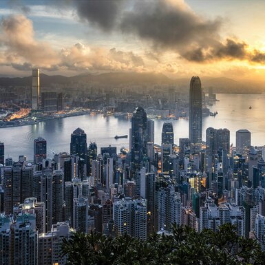 Прекрасное далеко: как и почему Гонконг становится точкой притяжения для модной индустрии