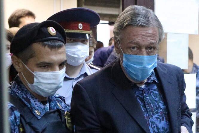 Защита Михаила Ефремова попросила Мосгорсуд отменить приговор актеру Защита Михаила Ефремова попросила Мосгорсуд отменить приговор актеру