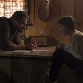 Daily Mail: Милли Бобби Браун обвинила Дэвида Харбора в издевательствах Daily Mail: Милли Бобби Браун обвинила Дэвида Харбора в издевательствах