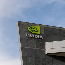 Nvidia обошла Microsoft и впервые стала самой дорогой компанией в мире Nvidia обошла Microsoft и впервые стала самой дорогой компанией в мире