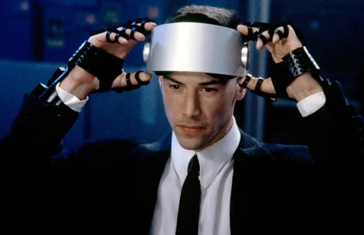 Киану Ривз в фильме «Джонни Мнемоник» / Johnny Mnemonic (1995)