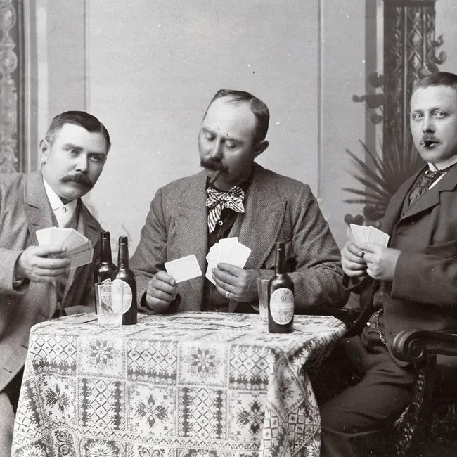 Национальные напитки и культура застолья: как алкоголь становится частью идентичности