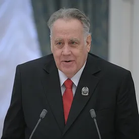 Умер детский писатель Владислав Крапивин Умер детский писатель Владислав Крапивин