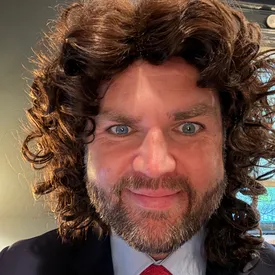 Вице-президент США Джей Ди Вэнс повторил мем с самим собой на Хэллоуин Вице-президент США Джей Ди Вэнс повторил мем с самим собой на Хэллоуин