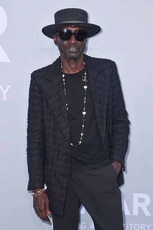 Дженке Ахмед в украшениях Chanel Дженке Ахмед
