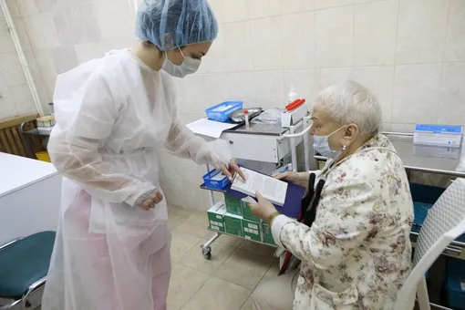 В России за сутки выявили 5765 новых случаев заражения коронавирусом