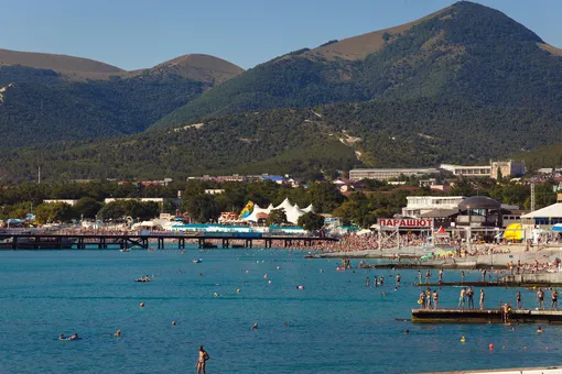 Глава Ростуризма сообщила о перегруженности курортов Черного моря