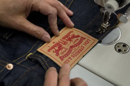 Levi's сократят использование воды в два раза к 2025 году