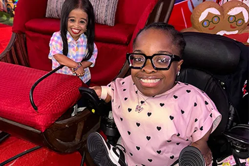 Две самые низкие женщины в мире впервые встретились. Книга рекордов Гиннесса поделилась их совместными снимками