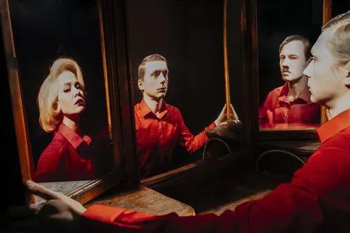 В «Гоголь-центре» пройдут премьерные показы спектакля «Берегите ваши лица» по пьесе Вознесенского