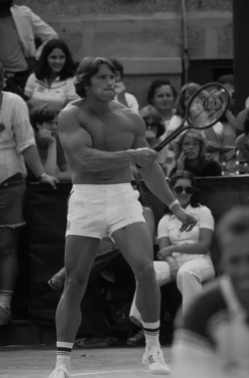 Арнольд Шварценеггер на теннисном турнире, 1977