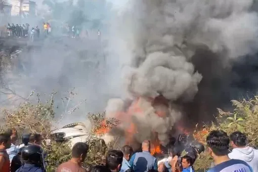 В Непале разбился самолет. Большинство пассажиров погибли, но есть выжившие