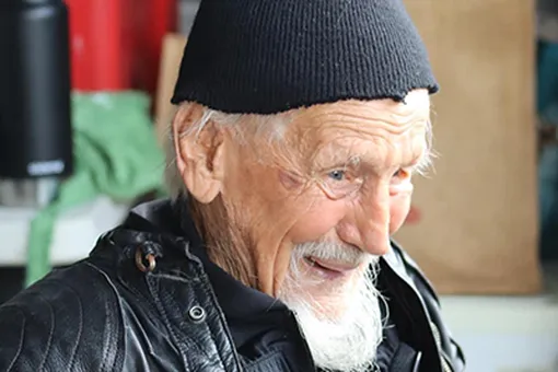 97-летний мужчина попал в Книгу рекордов Гиннесса как старейший в мире мотогонщик