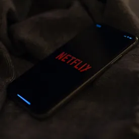 Netflix запустил в мобильном приложении аналог TikTok со смешными короткими видео