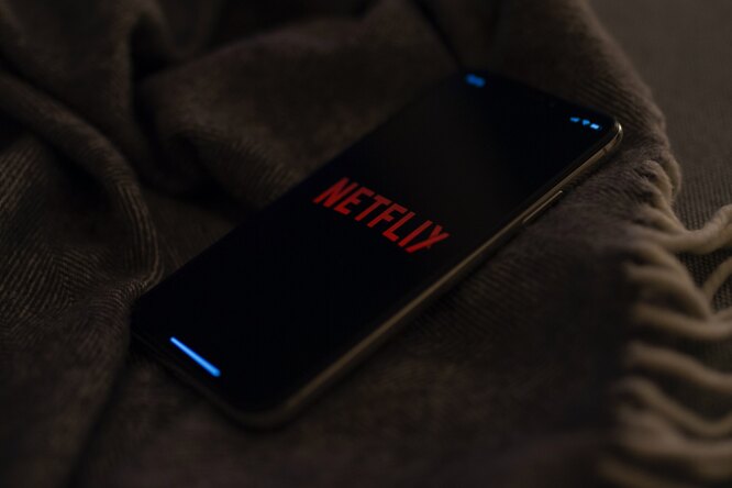 Netflix запустил в мобильном приложении аналог TikTok со смешными короткими видео