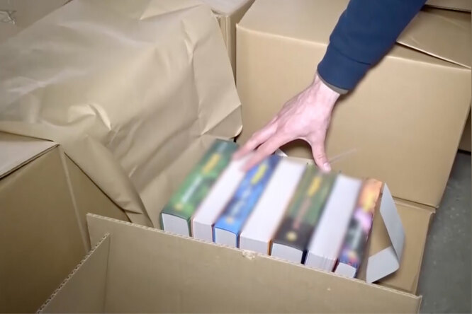 В Курганской области полиция изъяла почти 50 тысяч контрафактных книг о Гарри Поттере в переводе «Росмэна»
