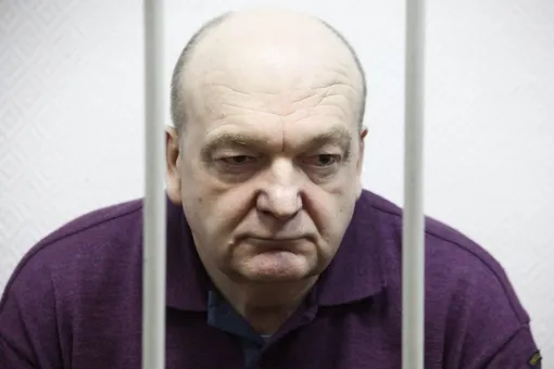 Бывший глава ФСИН освобожден по УДО. Он был осужден за присвоение 2,7 миллиарда рублей из бюджета