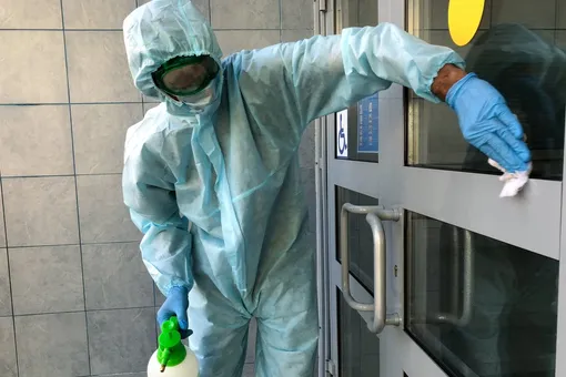 В России за сутки выявили 7113 новых случаев заражения коронавирусом