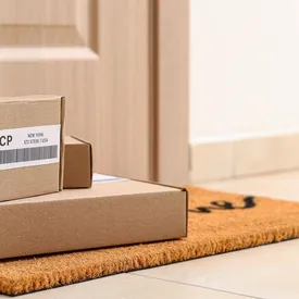 Курьер из Шанхая за 5 лет стал «королем заказов» и погасил долг в $7 тысяч. Мужчина выполняет более 300 заказов за месяц