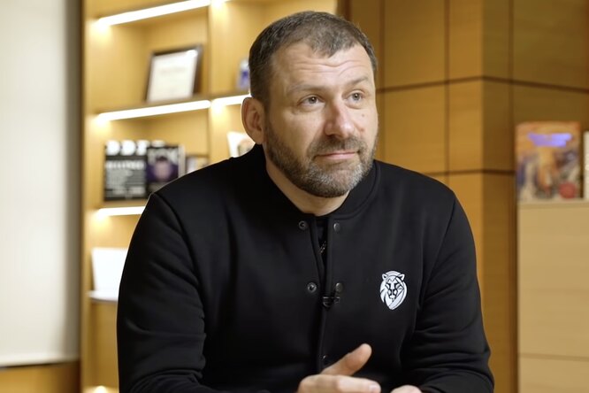 «Меня приняли за террориста». Российский миллиардер Игорь Рыбаков не может улететь из Казахстана «Меня приняли за террориста». Российский миллиардер Игорь Рыбаков не может улететь из Казахстана
