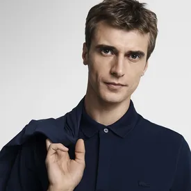 Lacoste обновил свое знаменитое поло Lacoste обновил свое знаменитое поло