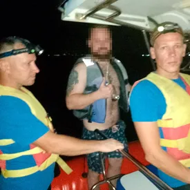 На Кубани турист уснул на сапборде, а проснулся в море в 10 км от берега