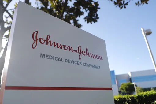 Johnson & Johnson выплатит $8 миллиардов жителю США. Из-за побочных действий лекарства у него увеличилась грудь