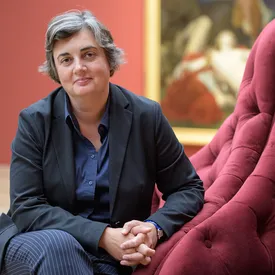 Директор Лувра ушла в отставку спустя четыре месяца после ограбления музея Директор Лувра ушла в отставку спустя четыре месяца после ограбления музея