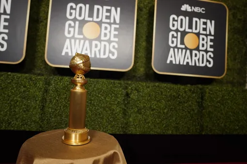 Чедвик Боузман, «Борат 2» и «Корона»: в США объявили победителей премии «Золотой глобус»