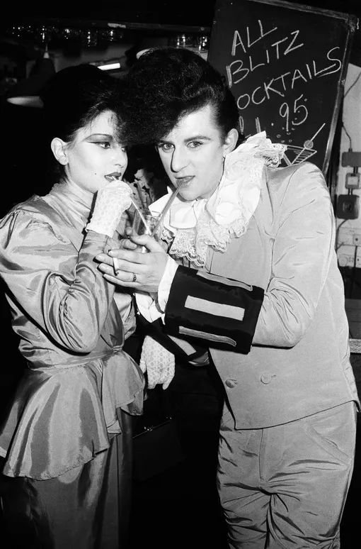 Стив Стрендж и Джулия в клубе Blitz, 1980