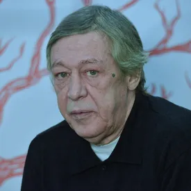 Адвокат Михаила Ефремова рассказал, чем актер занимается под домашним арестом. Он отказался от алкоголя и читает книги Адвокат Михаила Ефремова рассказал, чем актер занимается под домашним арестом. Он отказался от алкоголя и читает книги