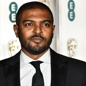 Звезду «Доктора Кто» Ноэля Кларка лишили премии BAFTA после обвинений в сексуальных домогательствах. Актер все отрицает Звезду «Доктора Кто» Ноэля Кларка лишили премии BAFTA после обвинений в сексуальных домогательствах. Актер все отрицает