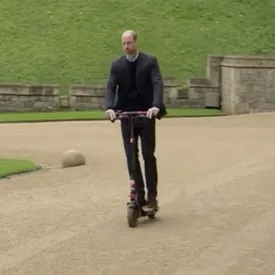 Принцу Уильяму запретили кататься на самокате по территории его резиденции