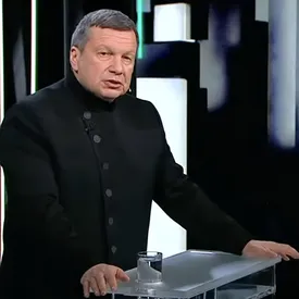 «Боевые искусства никуда не уходят»: на «России 1» обсудили, как Владимир Путин «ловко» поймал карандаш «Боевые искусства никуда не уходят»: на «России 1» обсудили, как Владимир Путин «ловко» поймал карандаш