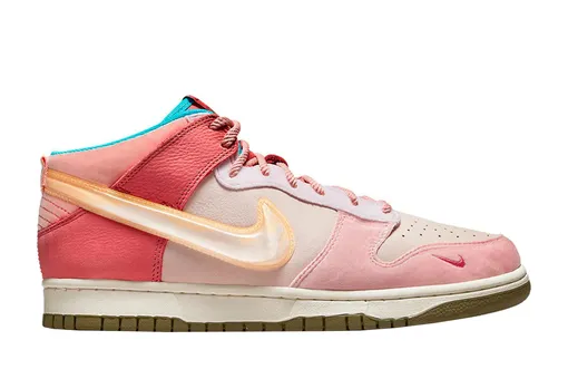 Social Status x Nike Dunk Mid «Strawberry Milk»