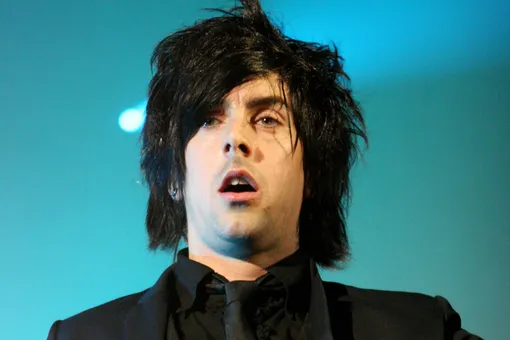 Вокалиста Lostprophets Йена Уоткинса убили в тюрьме
