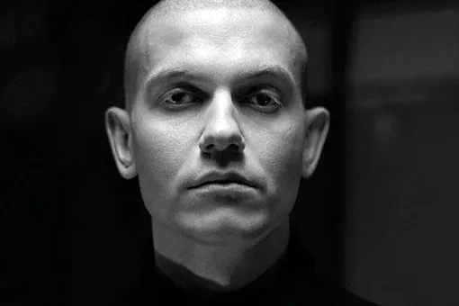 Умер солист группы Shortparis Николай Комягин Умер солист группы Shortparis Николай Комягин